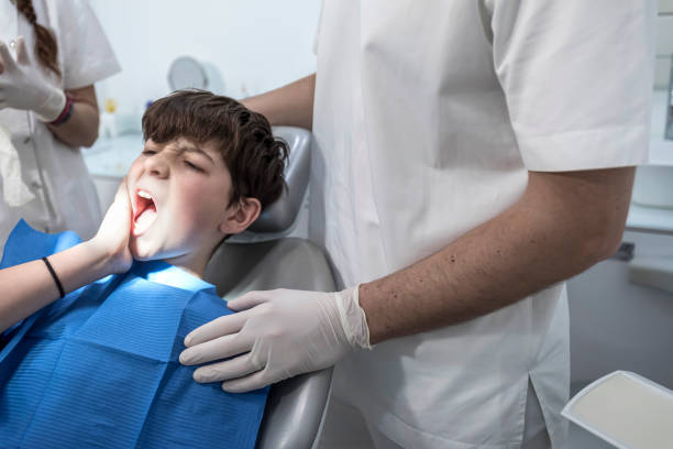 Best Cracked Tooth Emergency Dentist  in Edgewood, OH